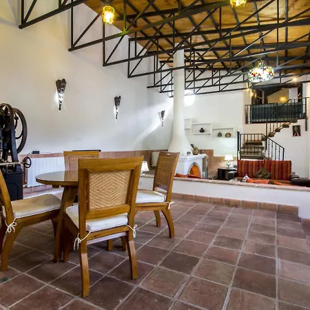 Molino Del Arroyo Farm stay